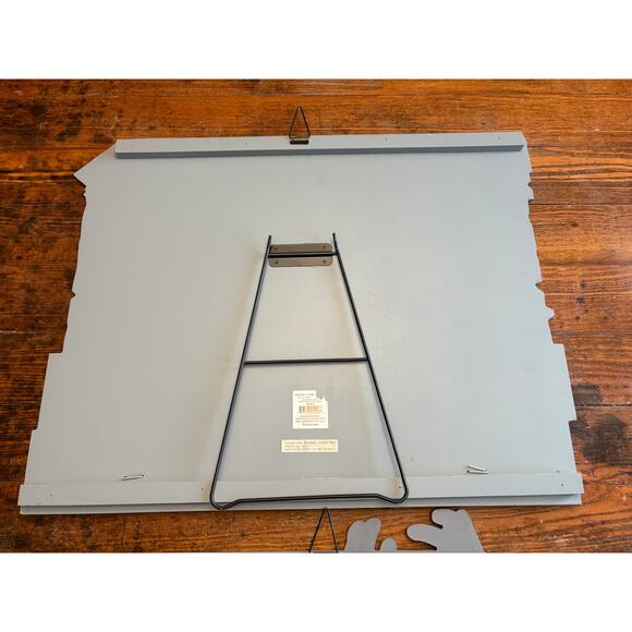 Set of 2 Rustic Wooden Winter Christmas Signs - Santa’s Workshop and Reindeer - Picture 5 of 8